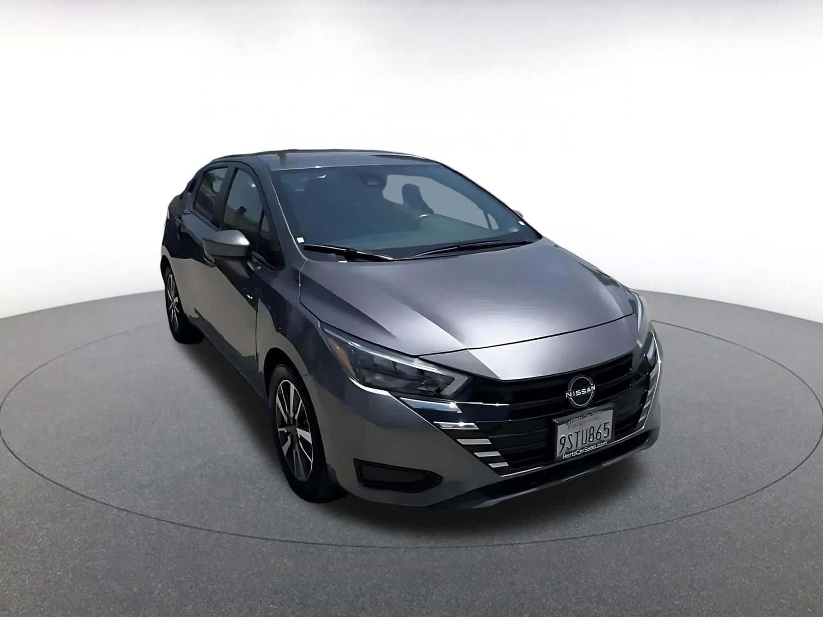 Used 2025 Nissan Versa SV FWD image 3