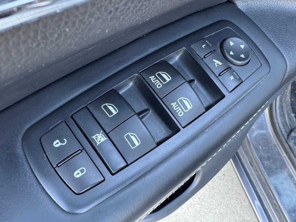 Used 2015 Jeep Grand Cherokee Overland image 11