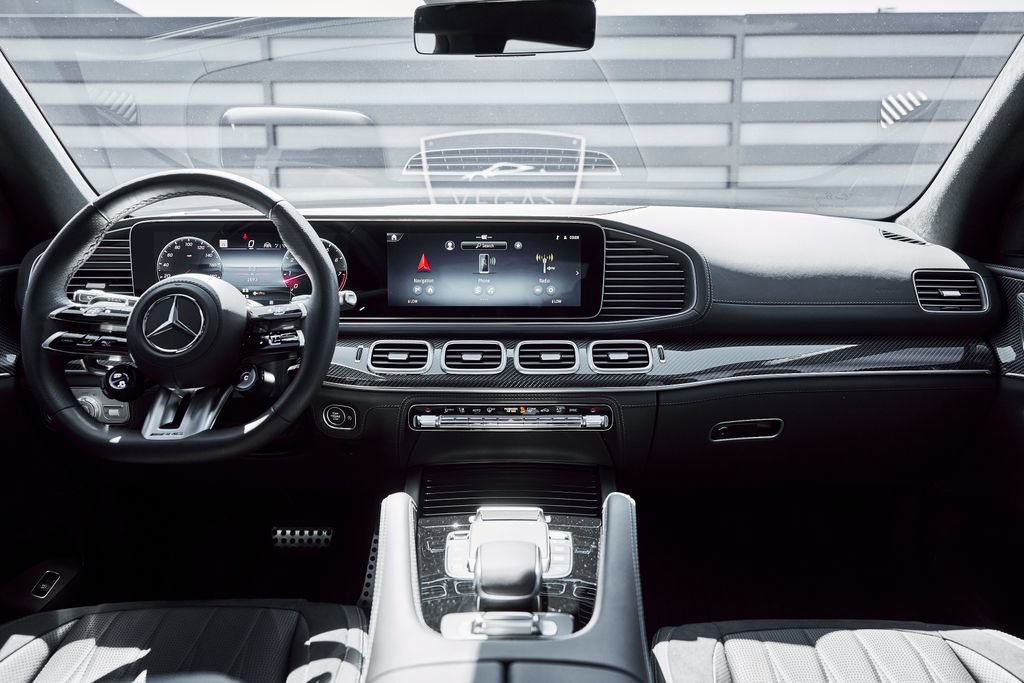 Used 2025 Mercedes-Benz GLS 63 AMG 4MATIC image 56