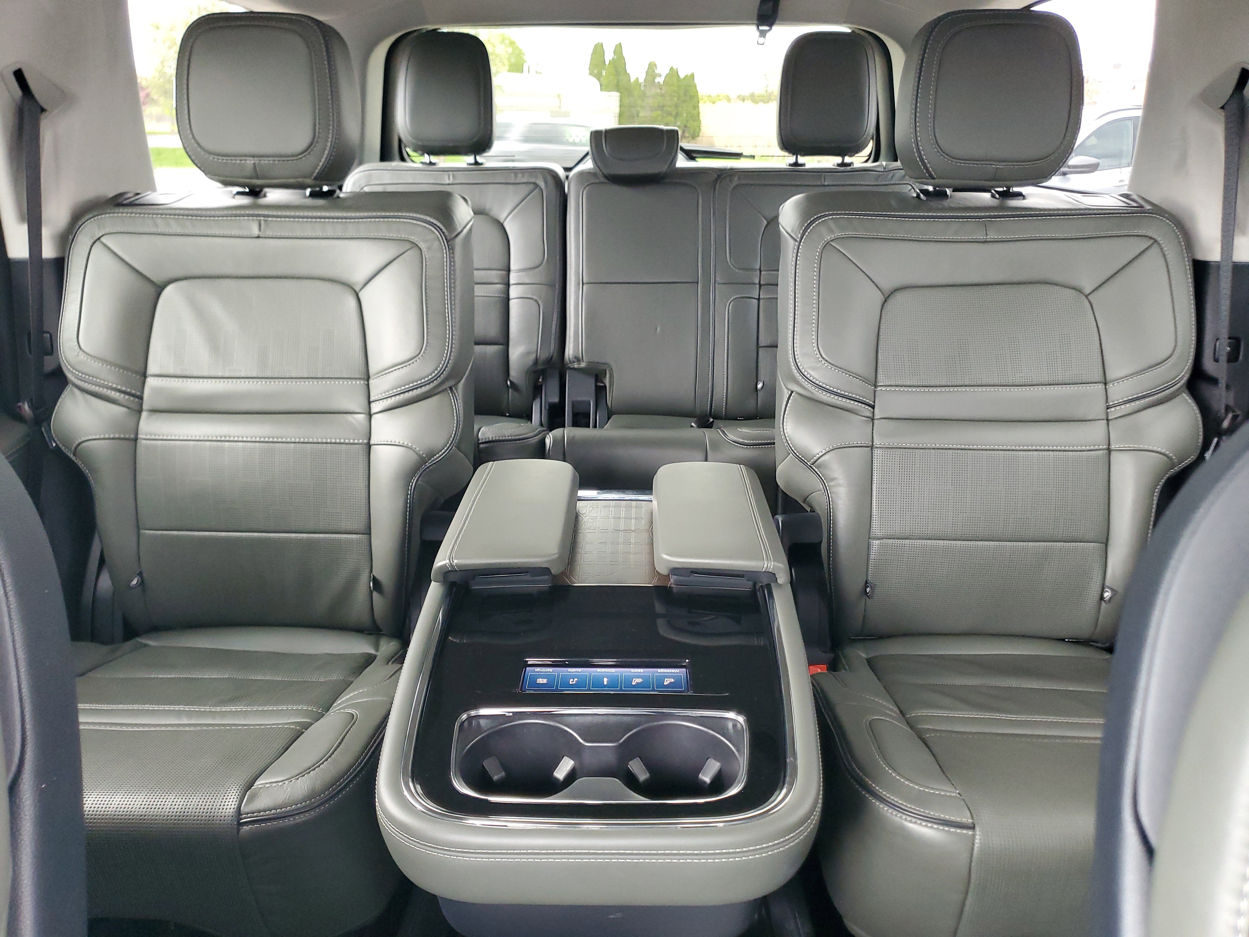 Certified 2024 Lincoln Navigator Black Label AWD/4WD image 19