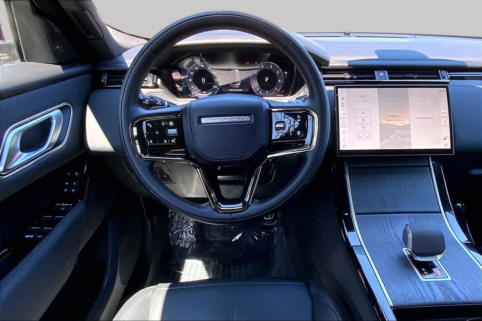 Used 2026 Land Rover Range Rover Velar Dynamic SE AWD/4WD image 6