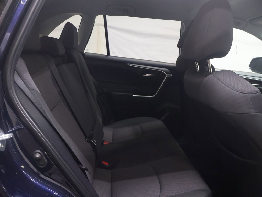 Used 2025 Toyota RAV4 XLE image 12