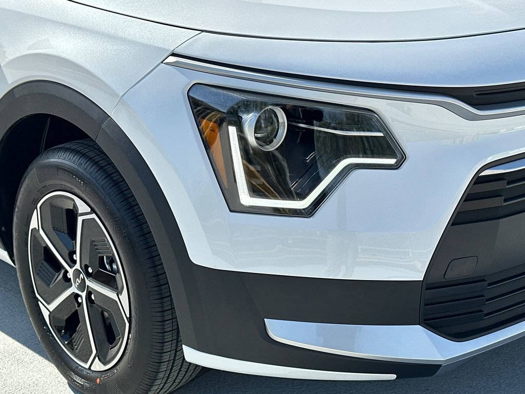 New 2026 Kia Niro LX FWD image 8