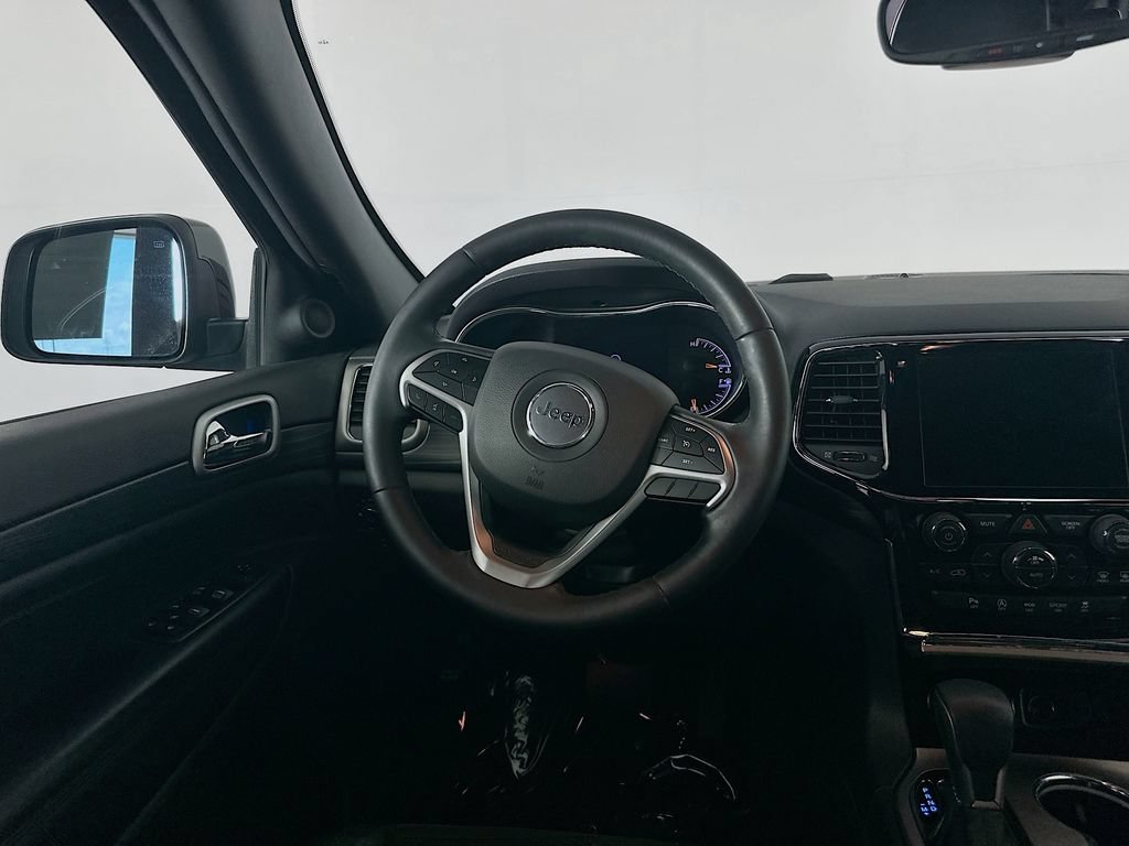 Certified 2019 Jeep Grand Cherokee Altitude AWD/4WD image 32