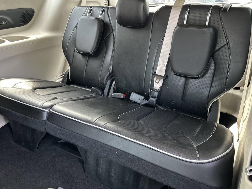 Certified 2021 Chrysler Pacifica Limited w/ Uconnect Theater Family Group AWD/4WD image 16