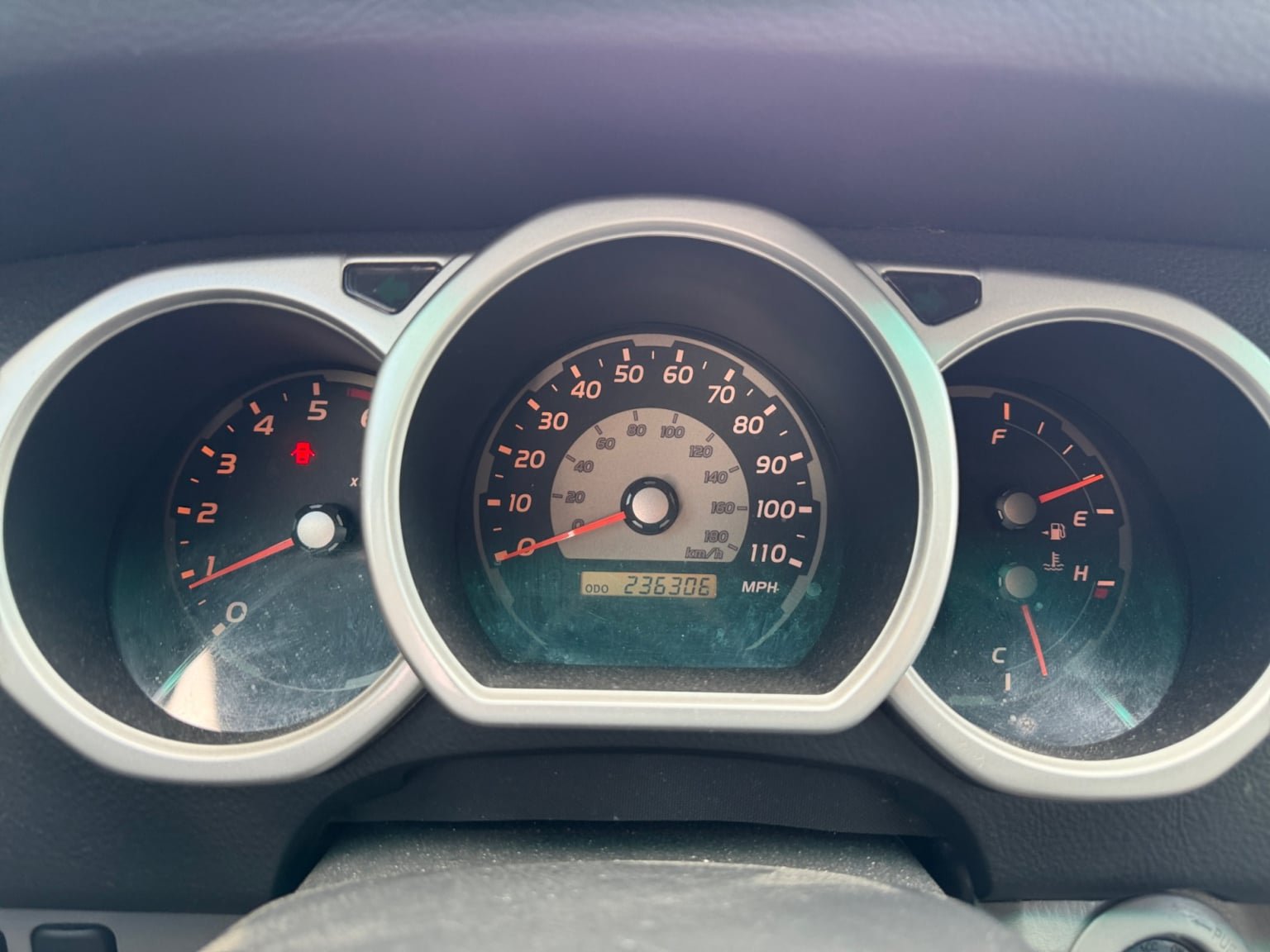 Used 2004 Toyota 4Runner SR5 RWD image 14