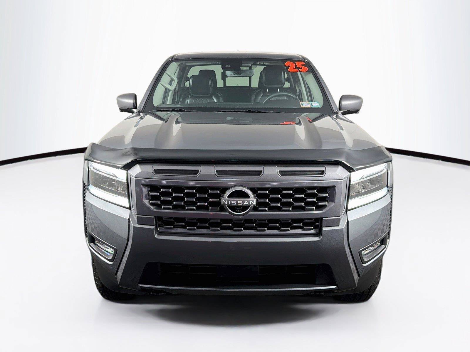 Used 2025 Nissan Frontier SL AWD/4WD image 13