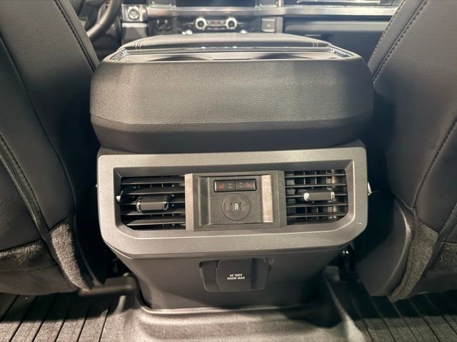Used 2025 Ford F350 Lariat w/ Chrome Package image 20