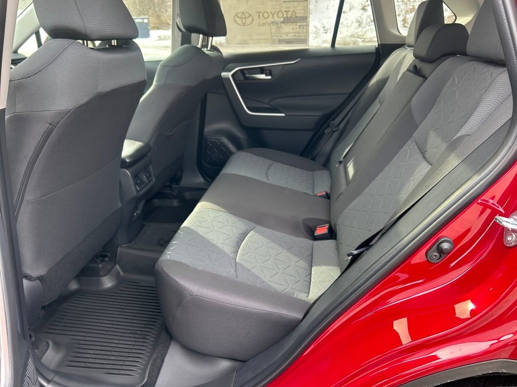 New 2025 Toyota RAV4 XLE image 27