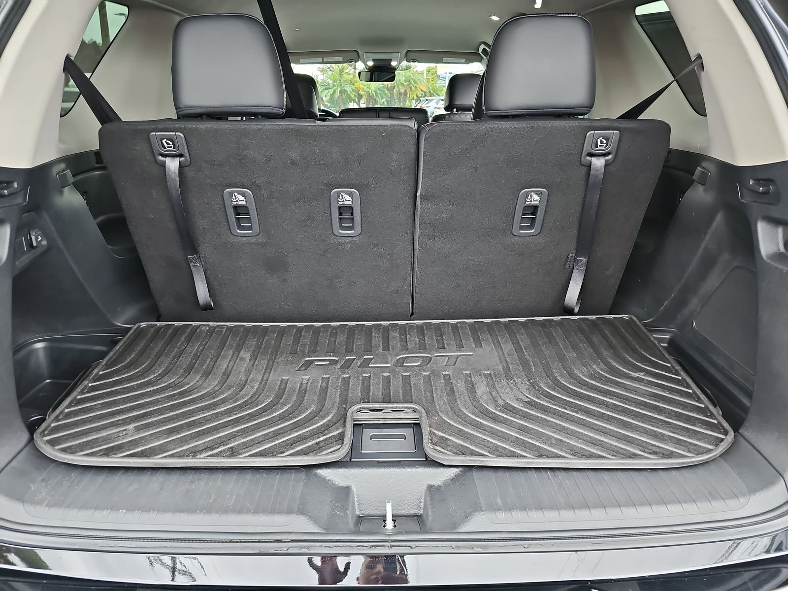 Used 2025 Honda Pilot EX-L image 13