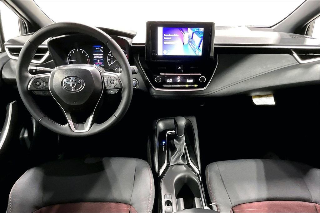 Used 2025 Toyota Corolla SE image 17