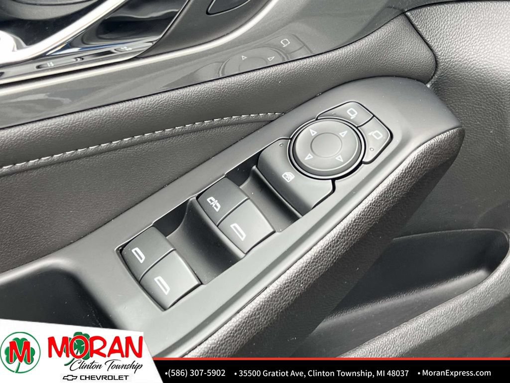 Certified 2023 Chevrolet Traverse LT FWD image 17