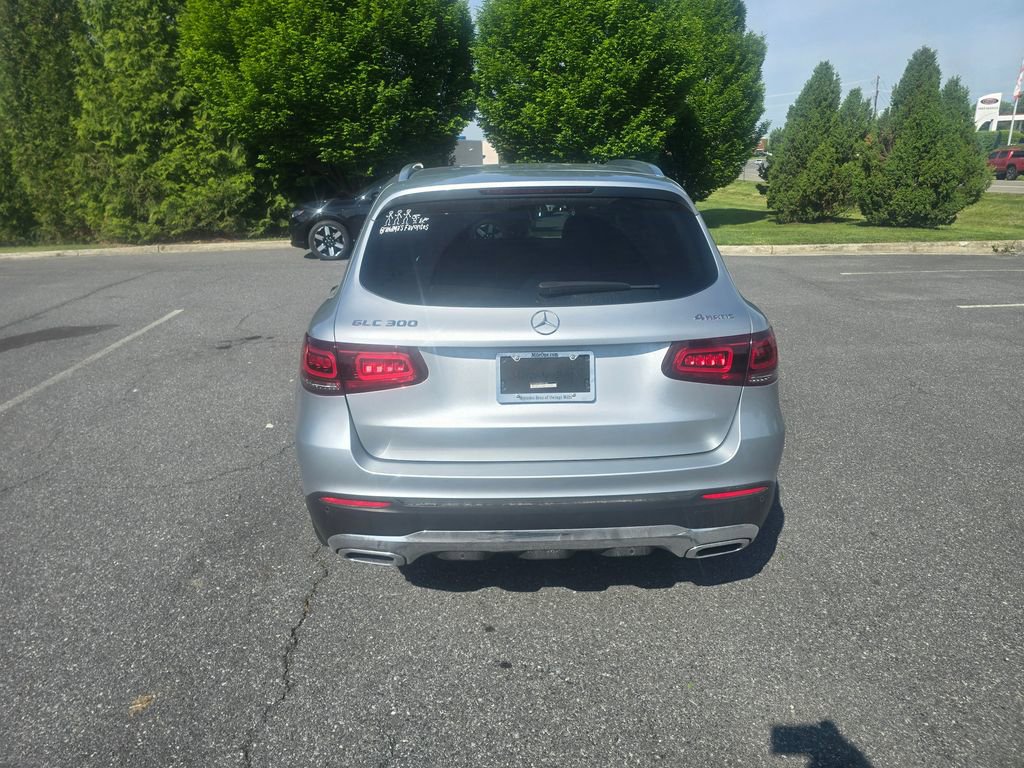Used 2021 Mercedes-Benz GLC 300 4MATIC image 7