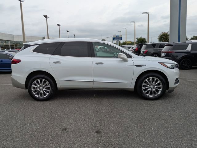 Used 2019 Buick Enclave Essence FWD image 3
