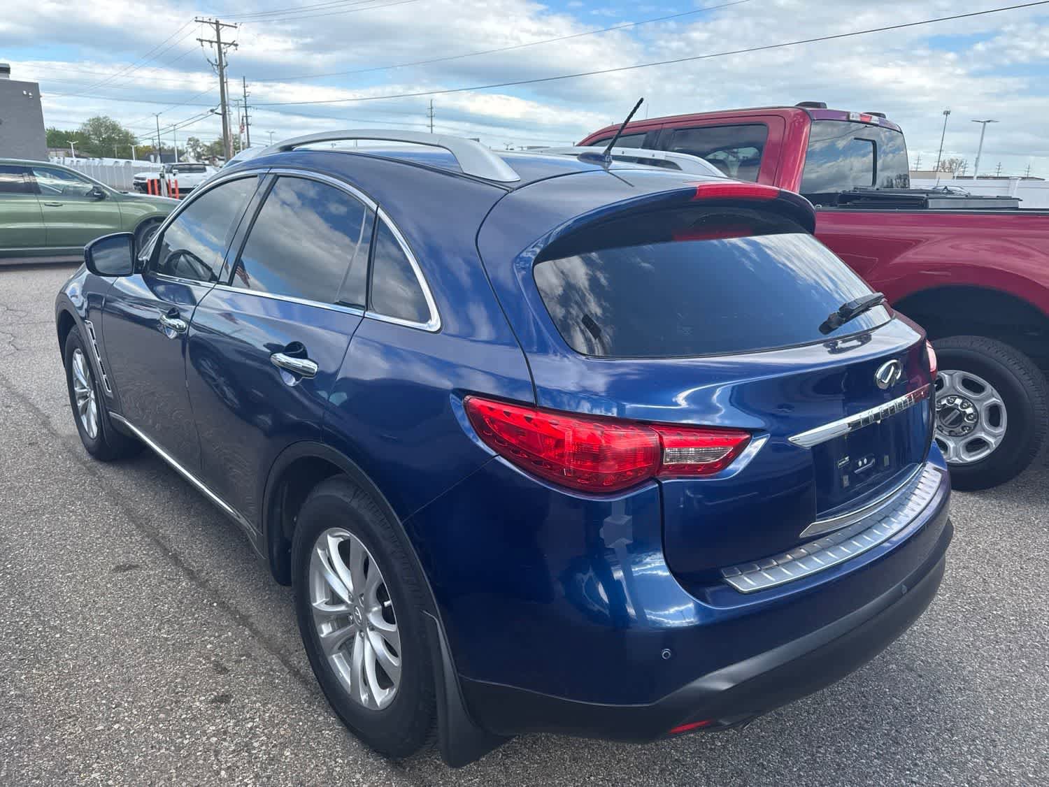 Used 2013 INFINITI FX37 AWD w/ Premium Pkg image 16