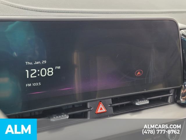 Used 2024 Kia Sportage EX image 18