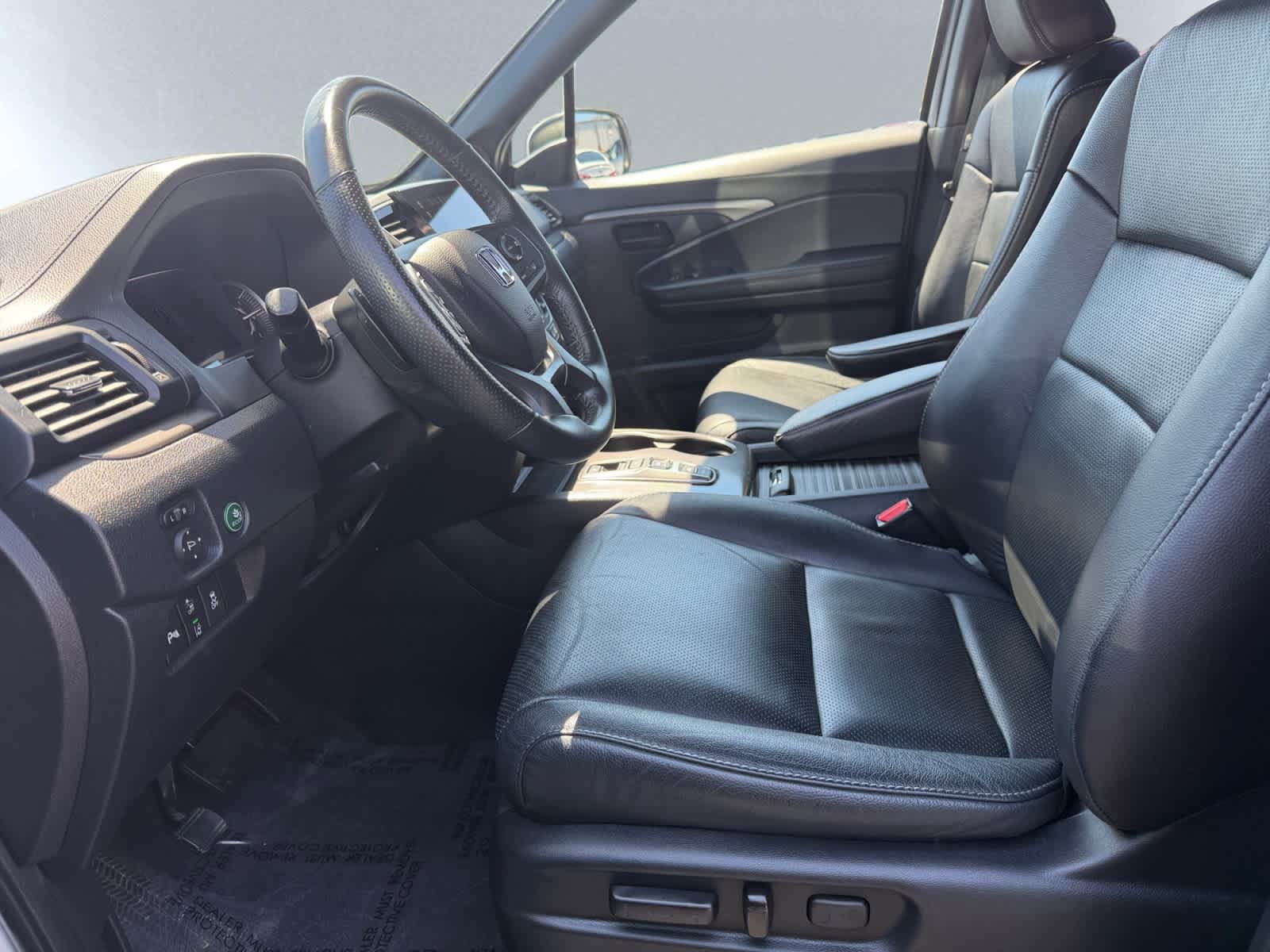 Used 2023 Honda Passport EX-L image 7