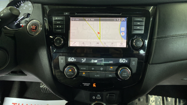 Used 2020 Nissan Rogue SL AWD/4WD image 13