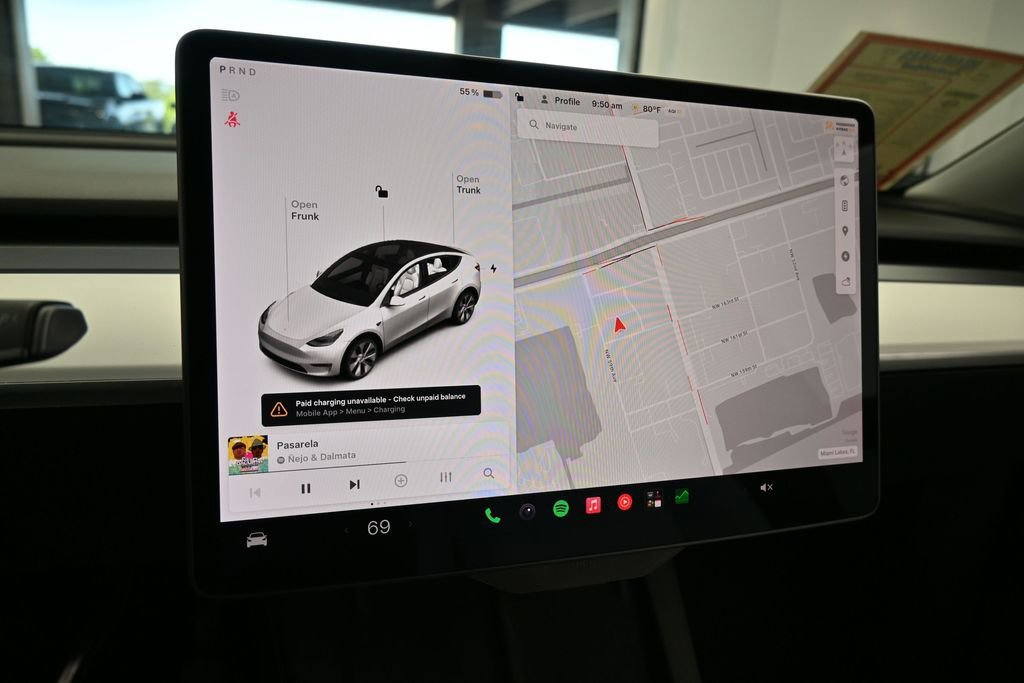 Used 2021 Tesla Model Y Long Range AWD/4WD image 17