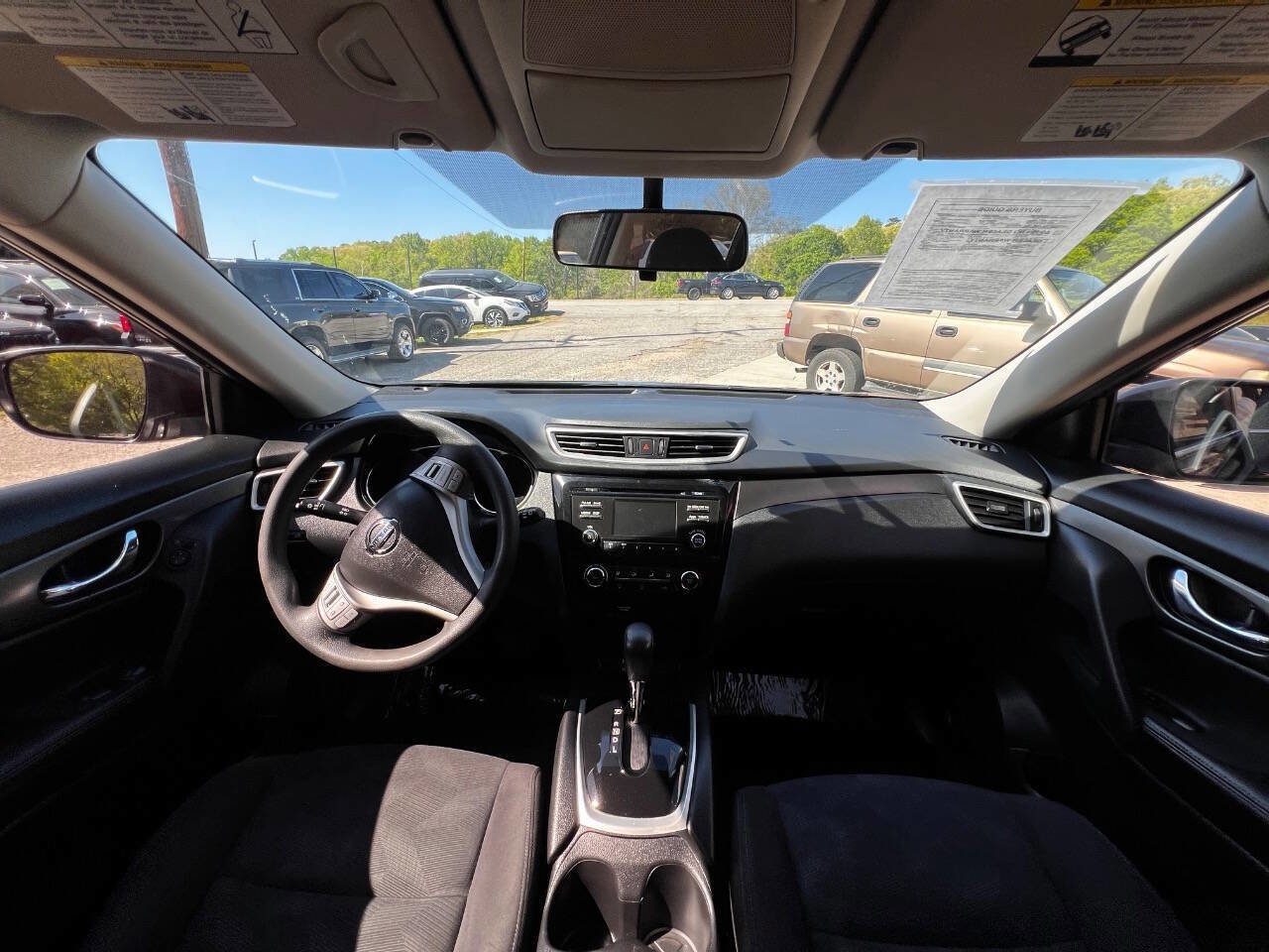Used 2016 Nissan Rogue S image 12