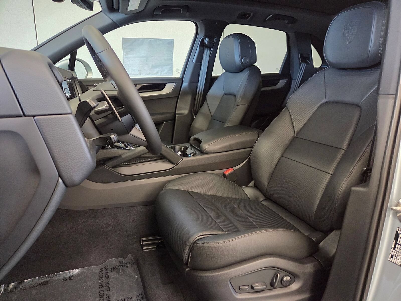 Certified 2026 Porsche Cayenne AWD/4WD image 5