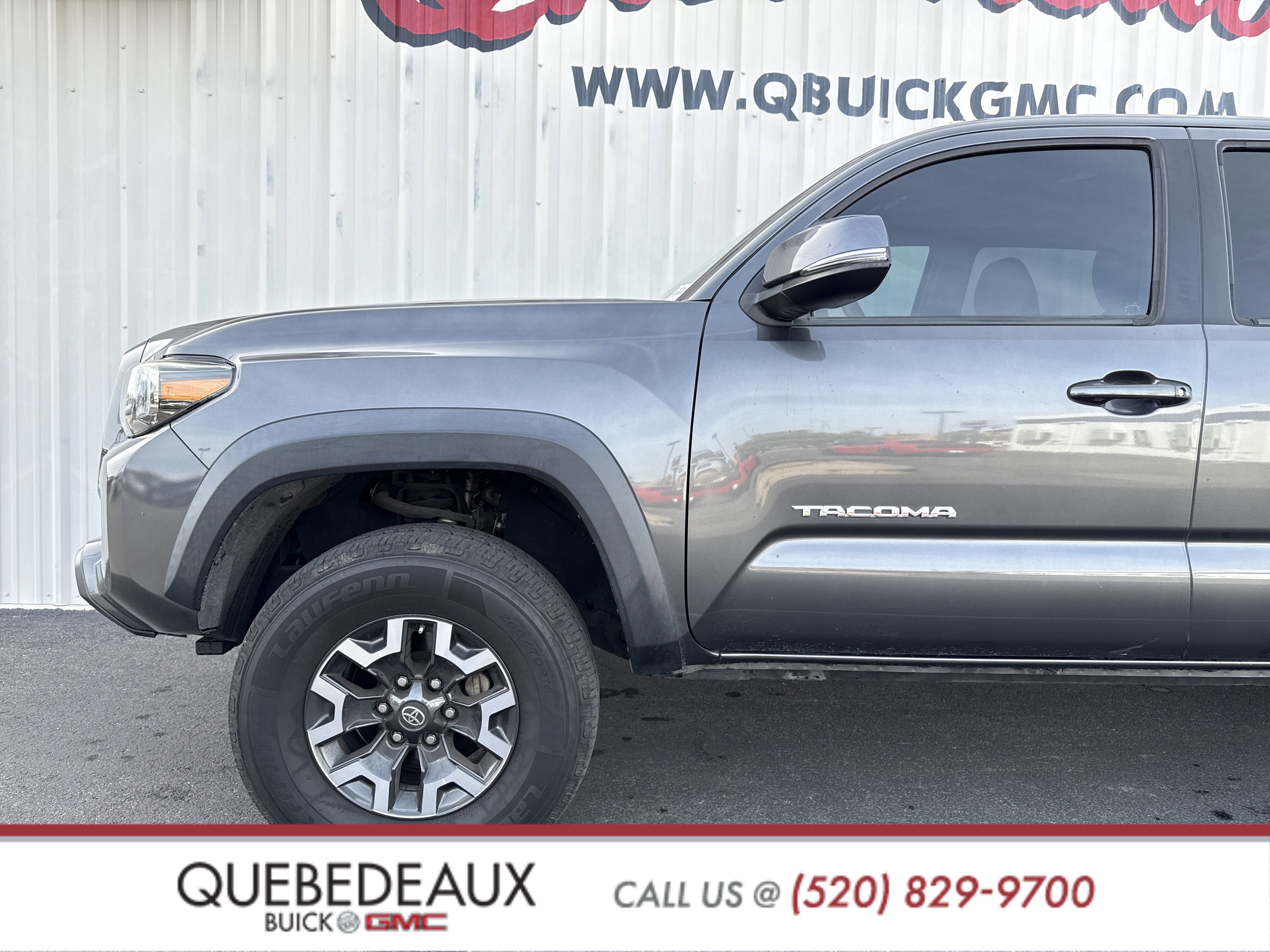 Used 2020 Toyota Tacoma TRD Off-Road image 5
