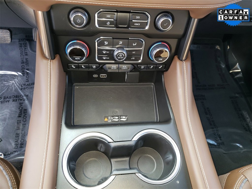 Used 2024 Chevrolet Suburban High Country image 11