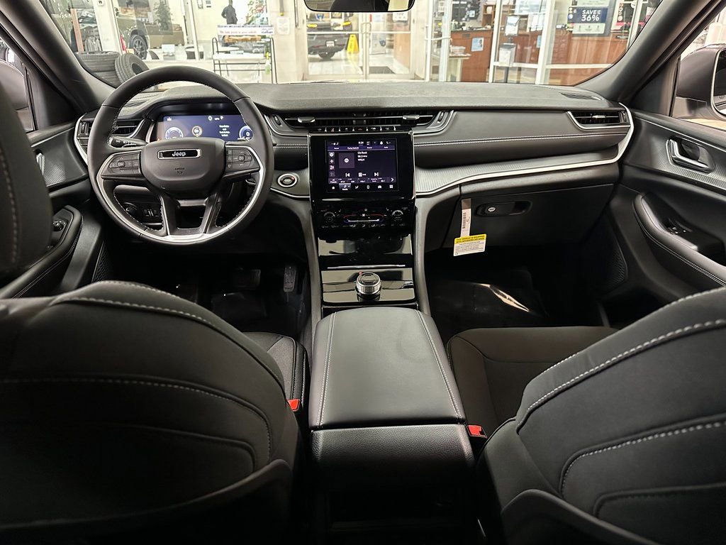 New 2026 Jeep Grand Cherokee Laredo X AWD/4WD image 13