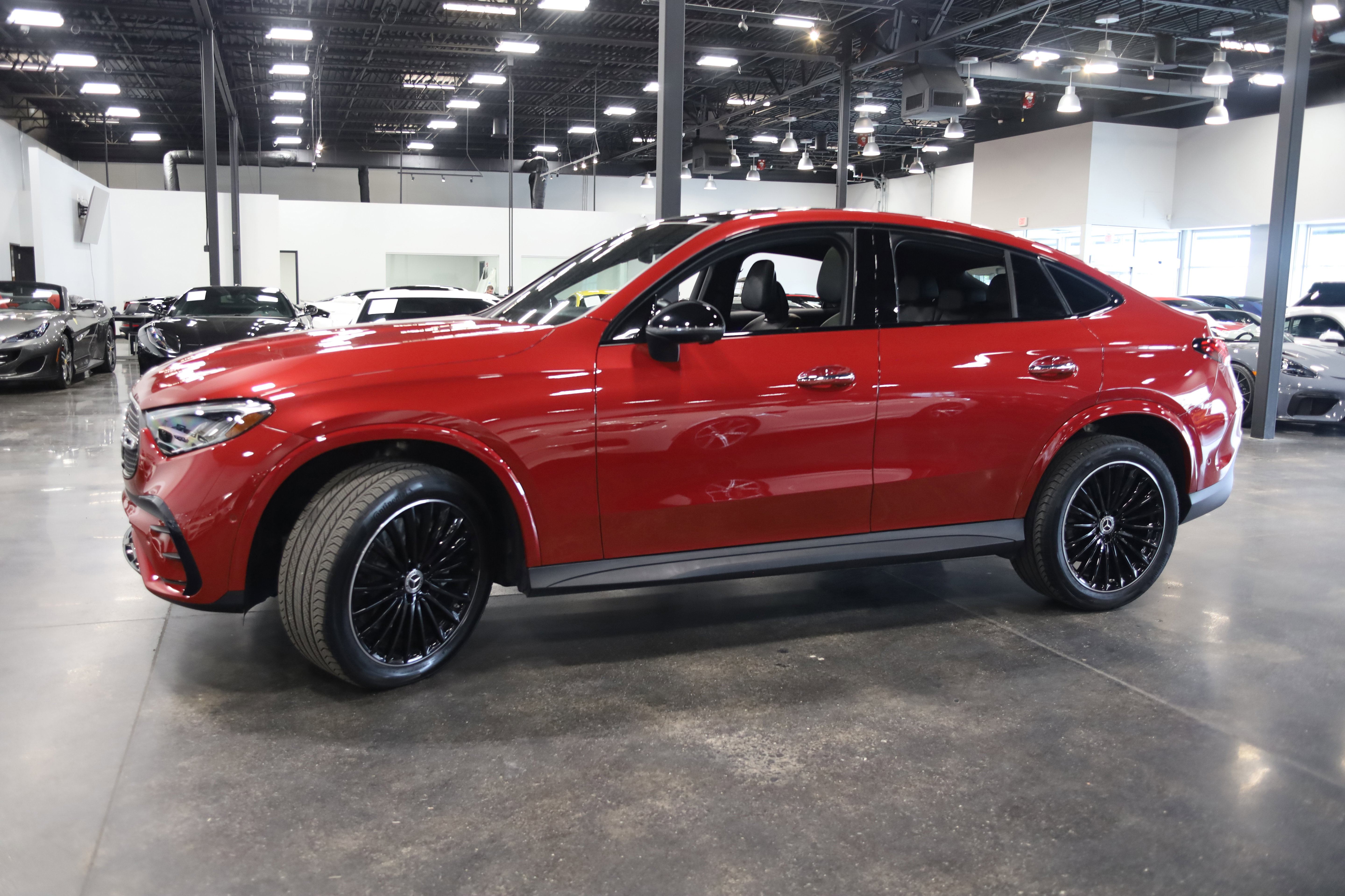 Used 2024 Mercedes-Benz GLC 300 4MATIC image 13