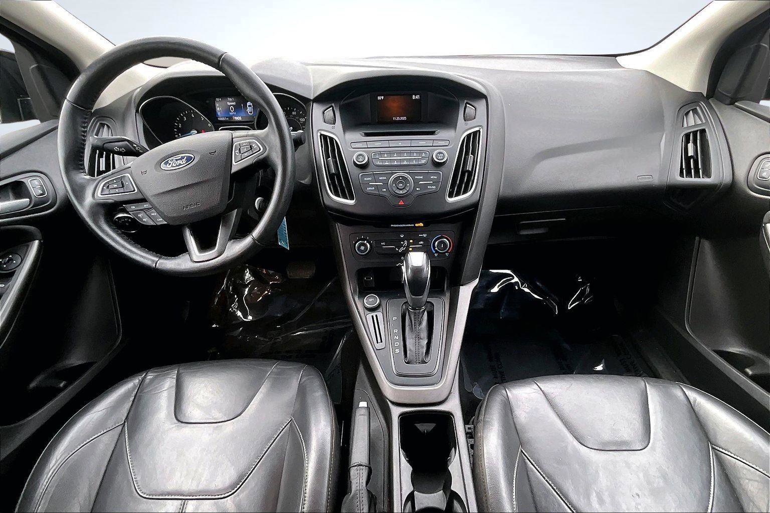 Used 2015 Ford Focus SE w/ Equipment Group 201A image 16