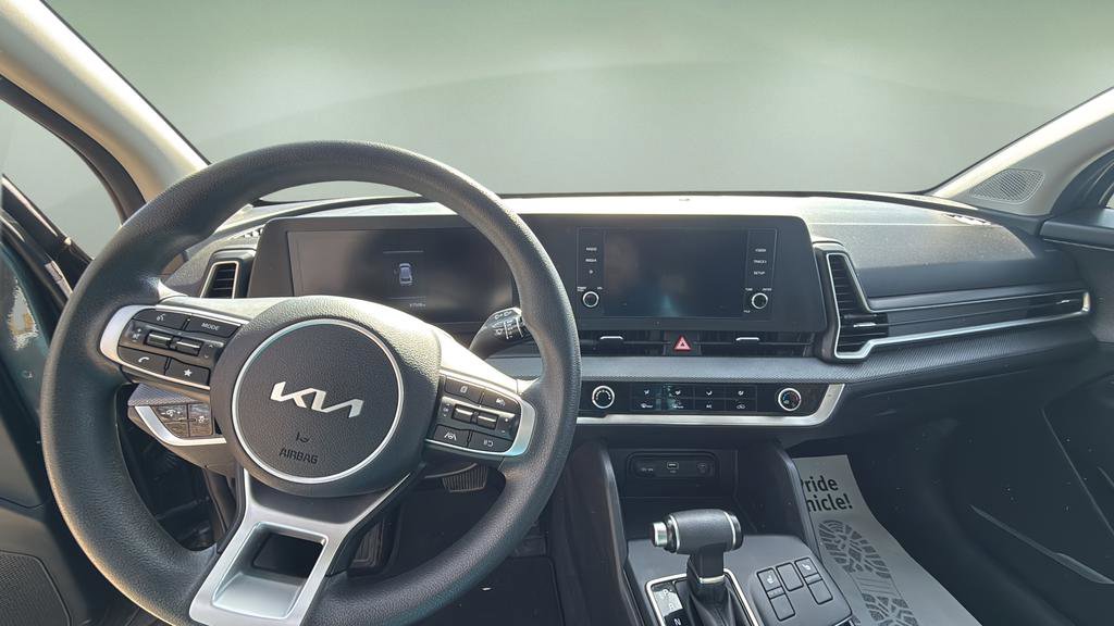 Used 2023 Kia Sportage LX image 13