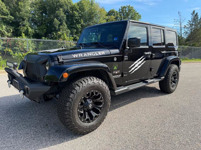 Used 2017 Jeep Wrangler Unlimited Sahara w/ Max Tow Package AWD/4WD image 1