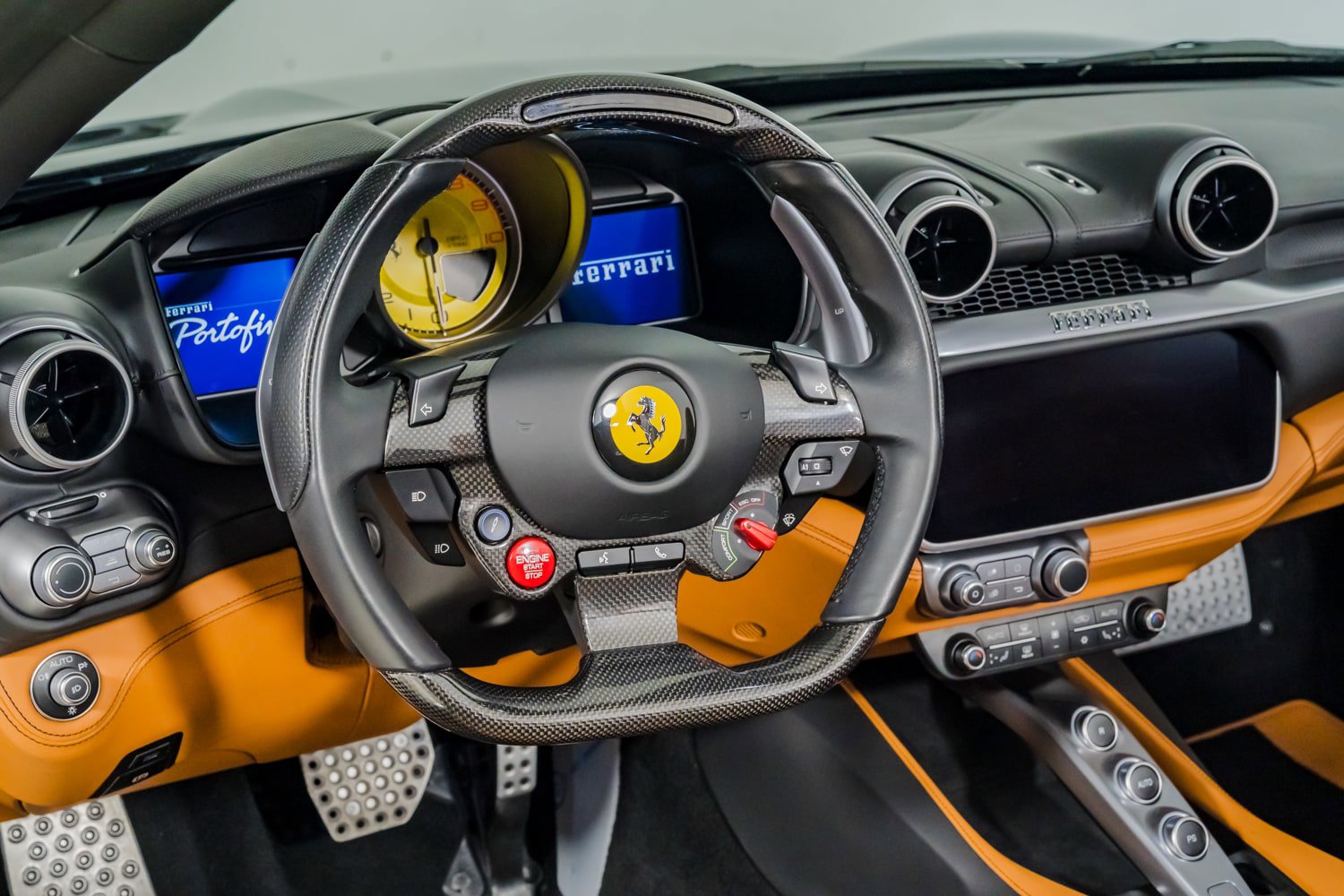 Used 2020 Ferrari Portofino image 29