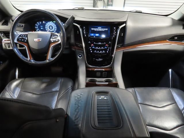Used 2019 Cadillac Escalade Premium Luxury w/ LPO, Radiant Package image 23