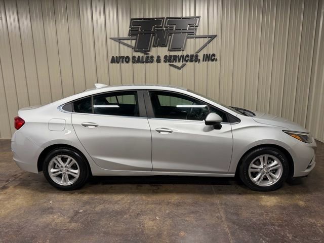 Used 2018 Chevrolet Cruze LT image 7