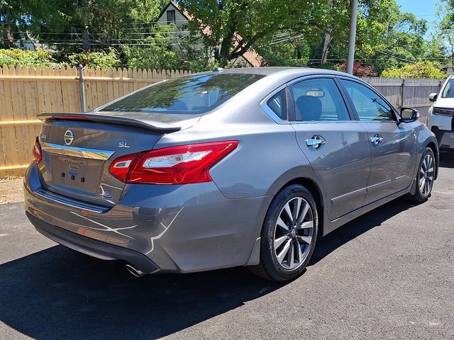 Used 2016 Nissan Altima 2.5 SL w/ 2.5 Technology Package FWD image 6
