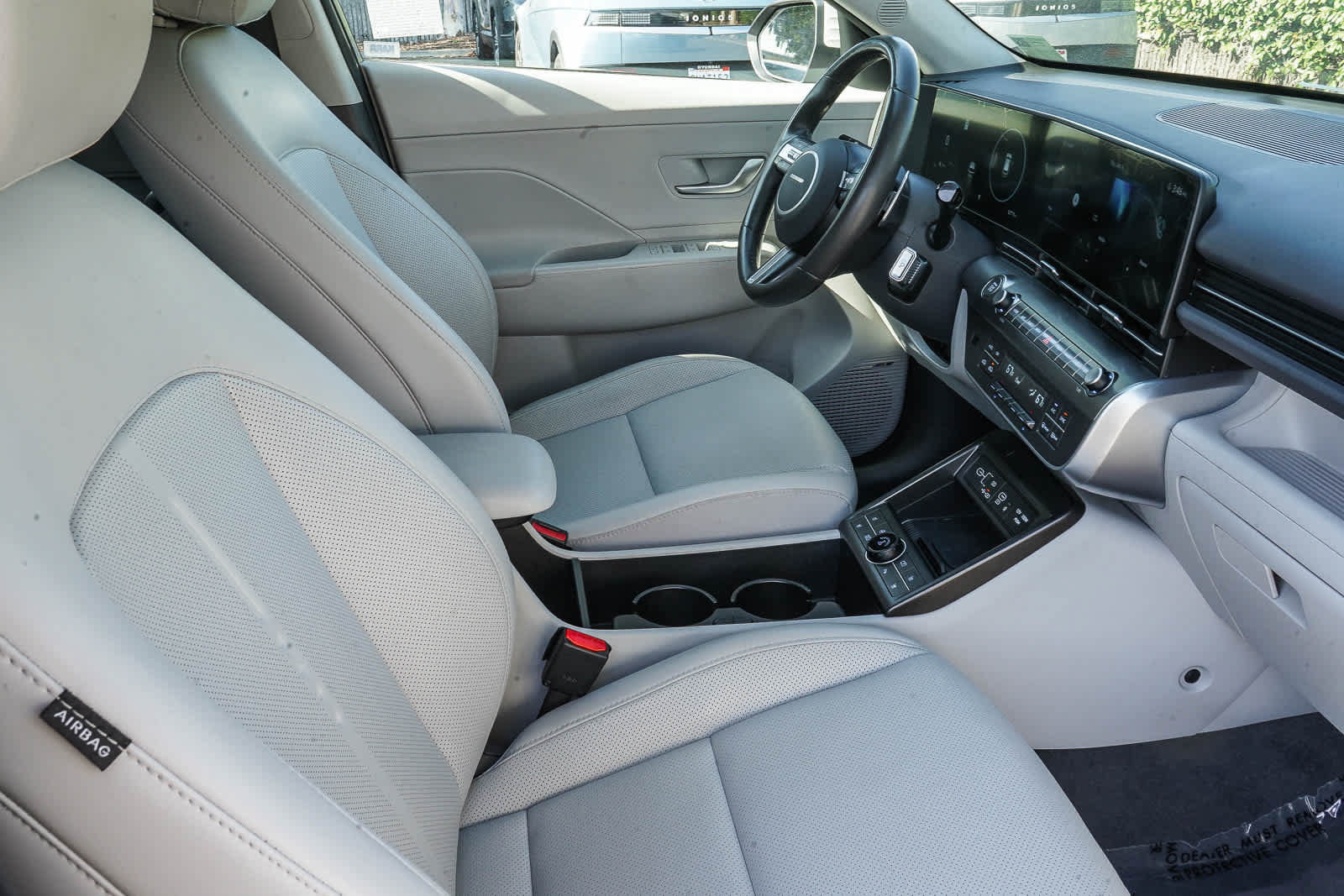 Used 2024 Hyundai Kona Limited AWD/4WD image 17