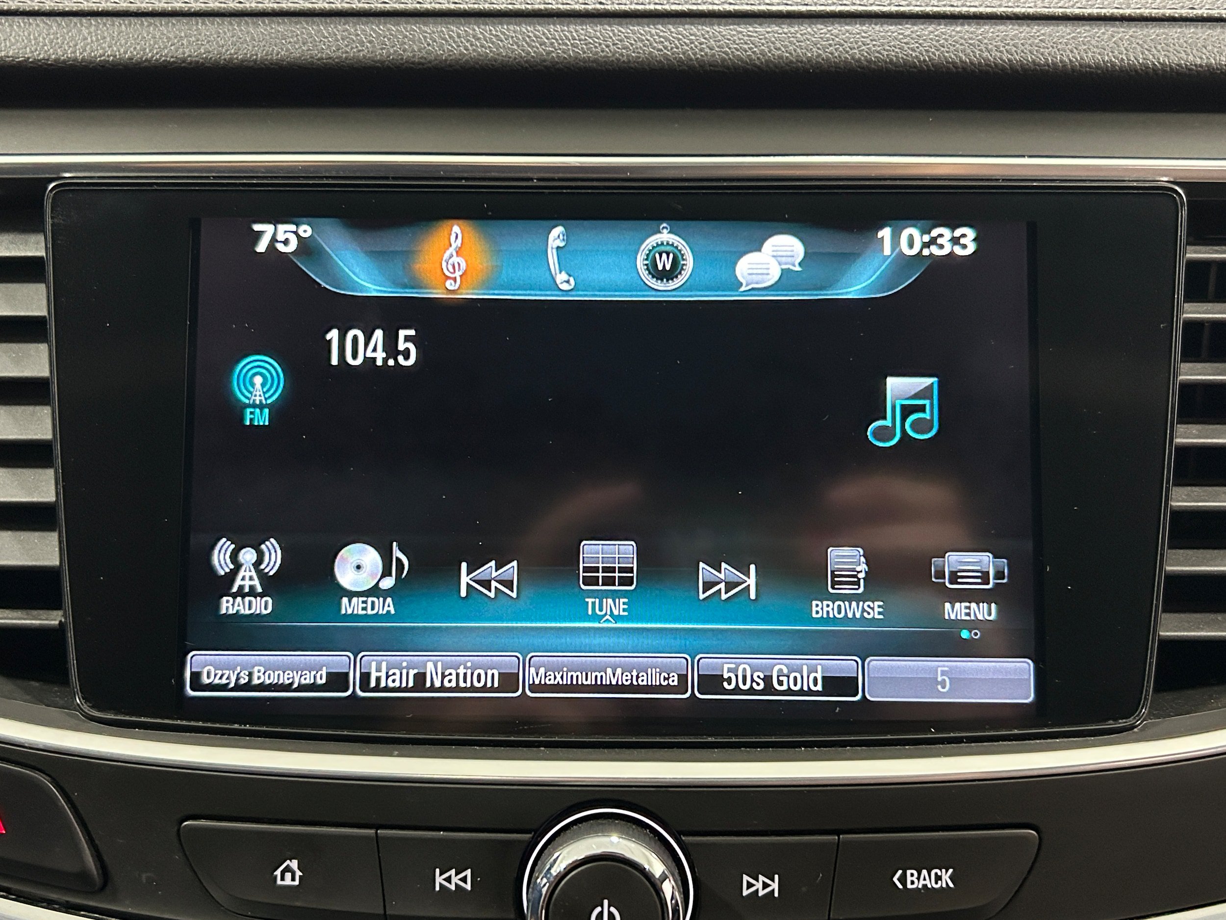 Used 2019 Buick LaCrosse Avenir w/ Driver Confidence Package II AWD/4WD image 5