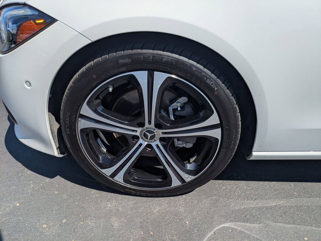 Used 2025 Mercedes-Benz C 300 Sedan image 13