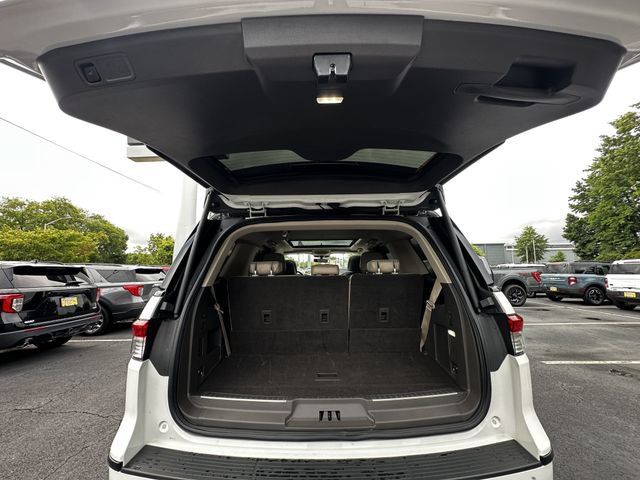Certified 2024 Lincoln Navigator Reserve w/ Monochromatic Package AWD/4WD image 42