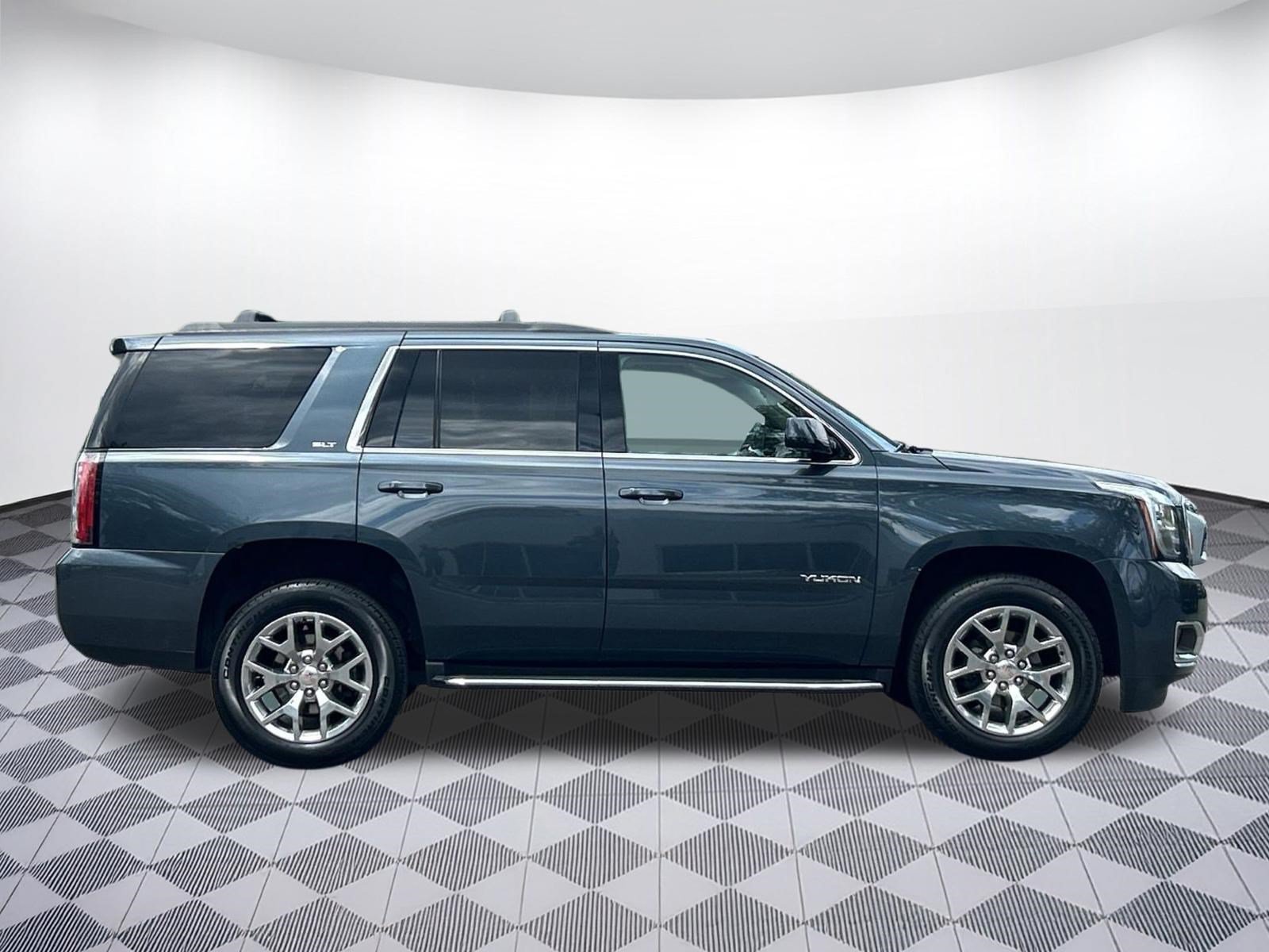 Used 2019 GMC Yukon SLT AWD/4WD image 8
