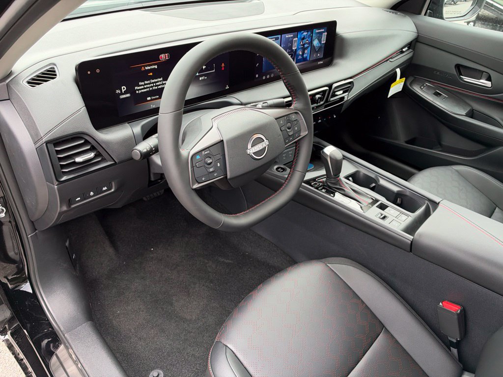 New 2027 Nissan Sentra SR w/ SR Premium Package FWD image 10
