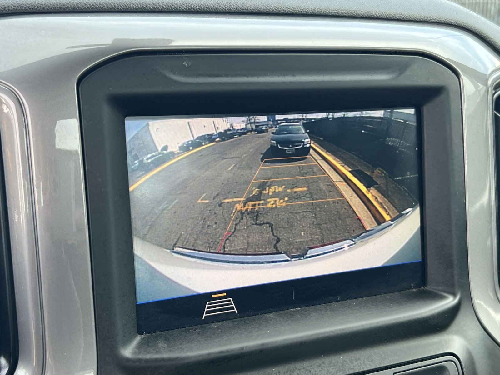 Used 2021 GMC Sierra 1500 2WD Regular Cab image 18