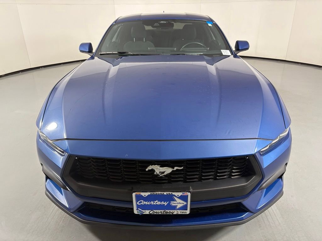 Used 2024 Ford Mustang Coupe image 4