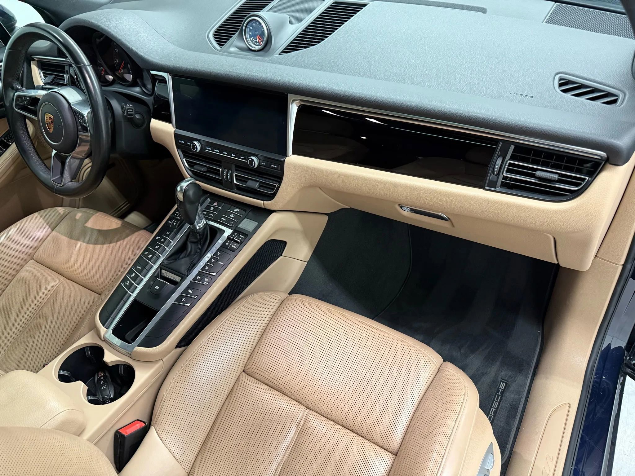 Used 2019 Porsche Macan image 18