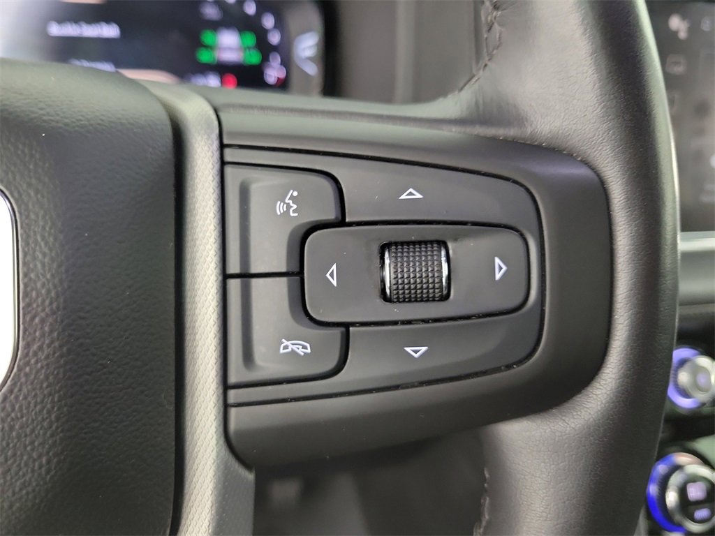 Used 2023 GMC Yukon Denali w/ Denali Reserve Package image 23