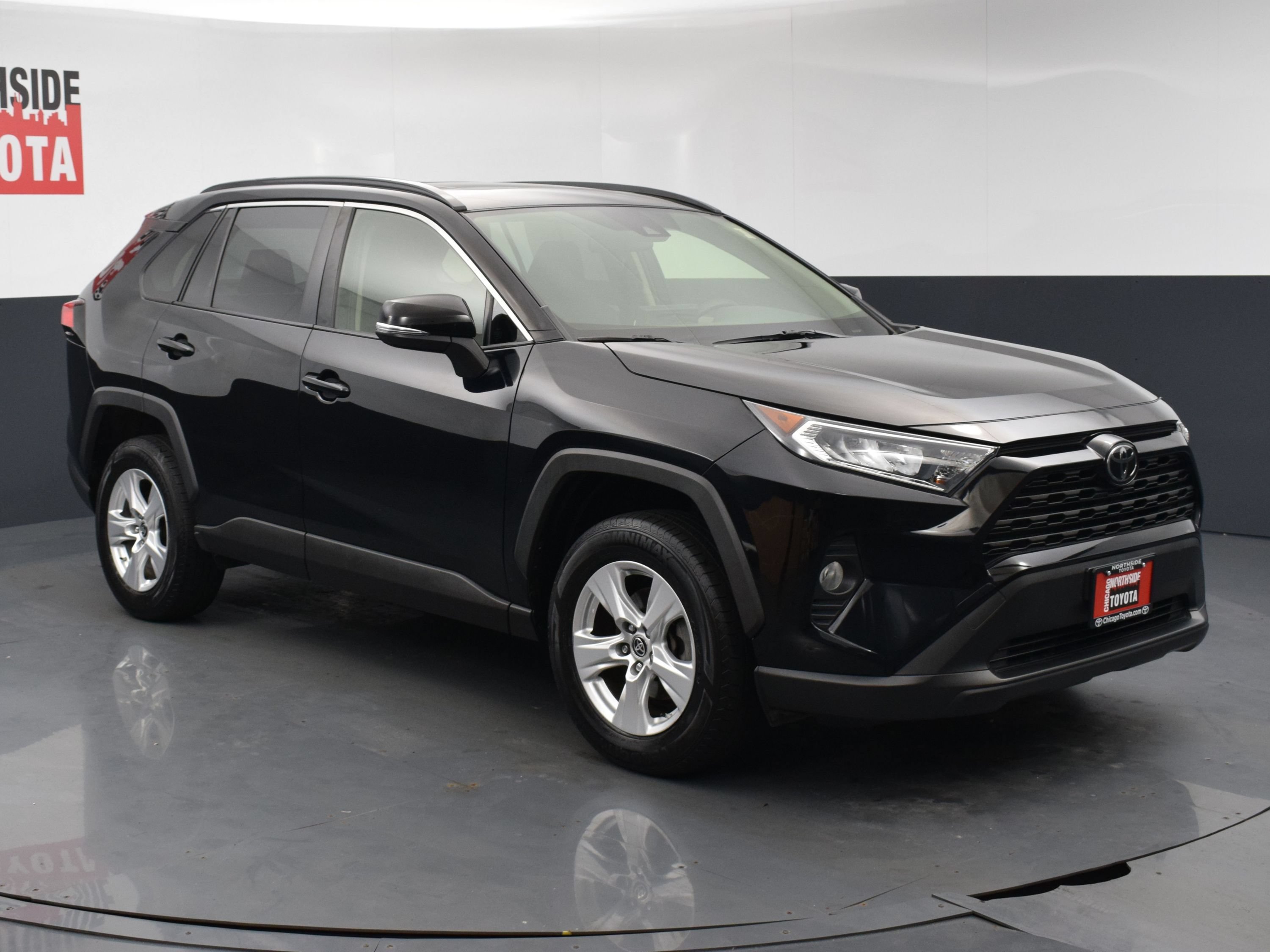 Used 2019 Toyota RAV4 XLE w/ Convenience Package AWD/4WD image 6