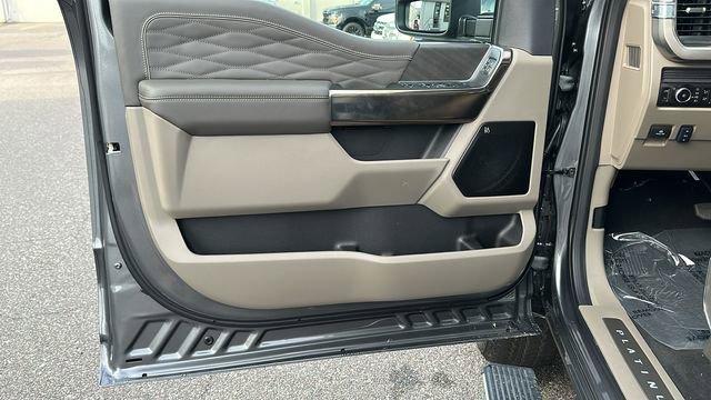 New 2025 Ford F250 Platinum w/ Platinum Plus Package image 15