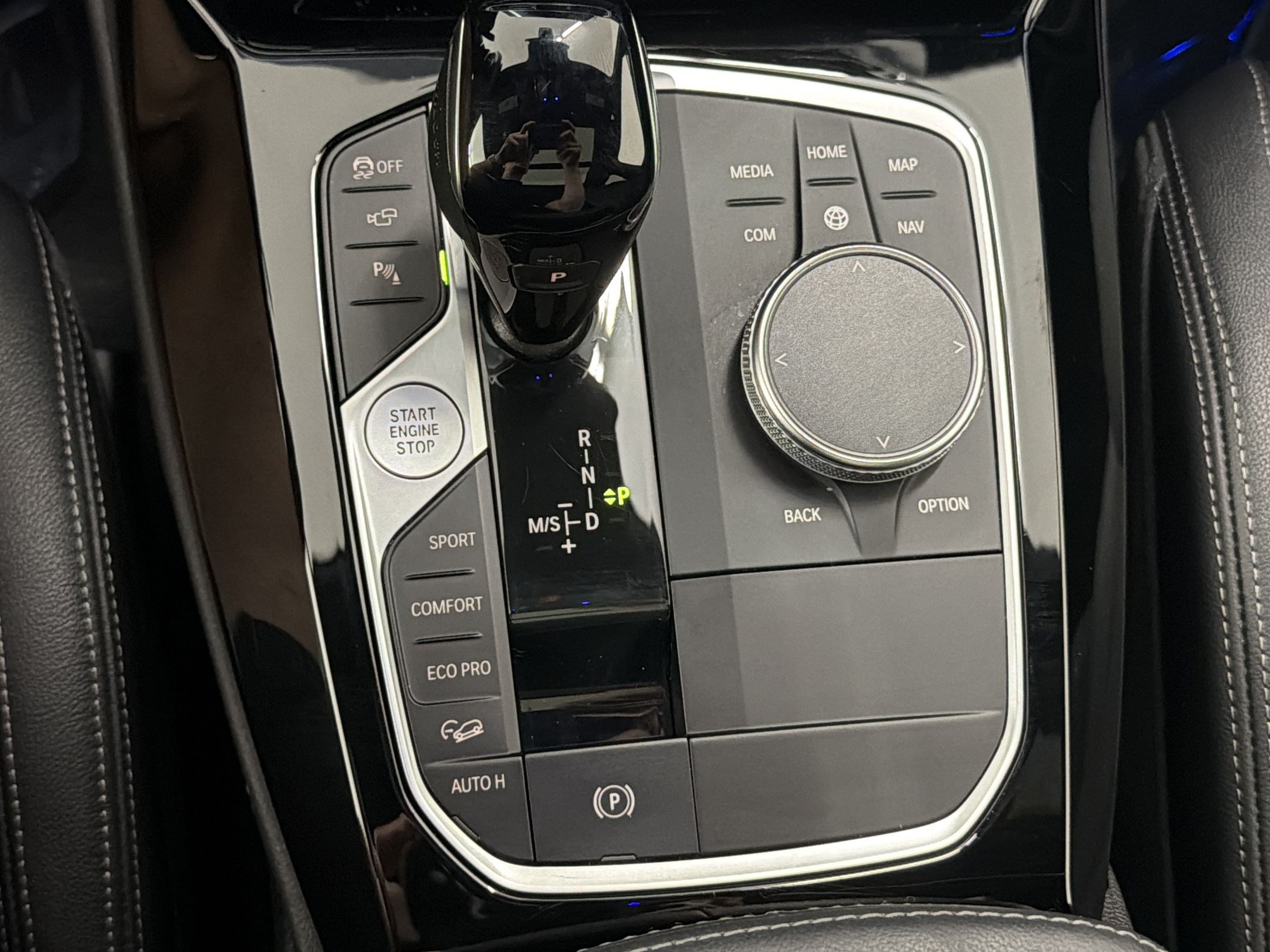 Certified 2024 BMW X4 M40i AWD/4WD image 17