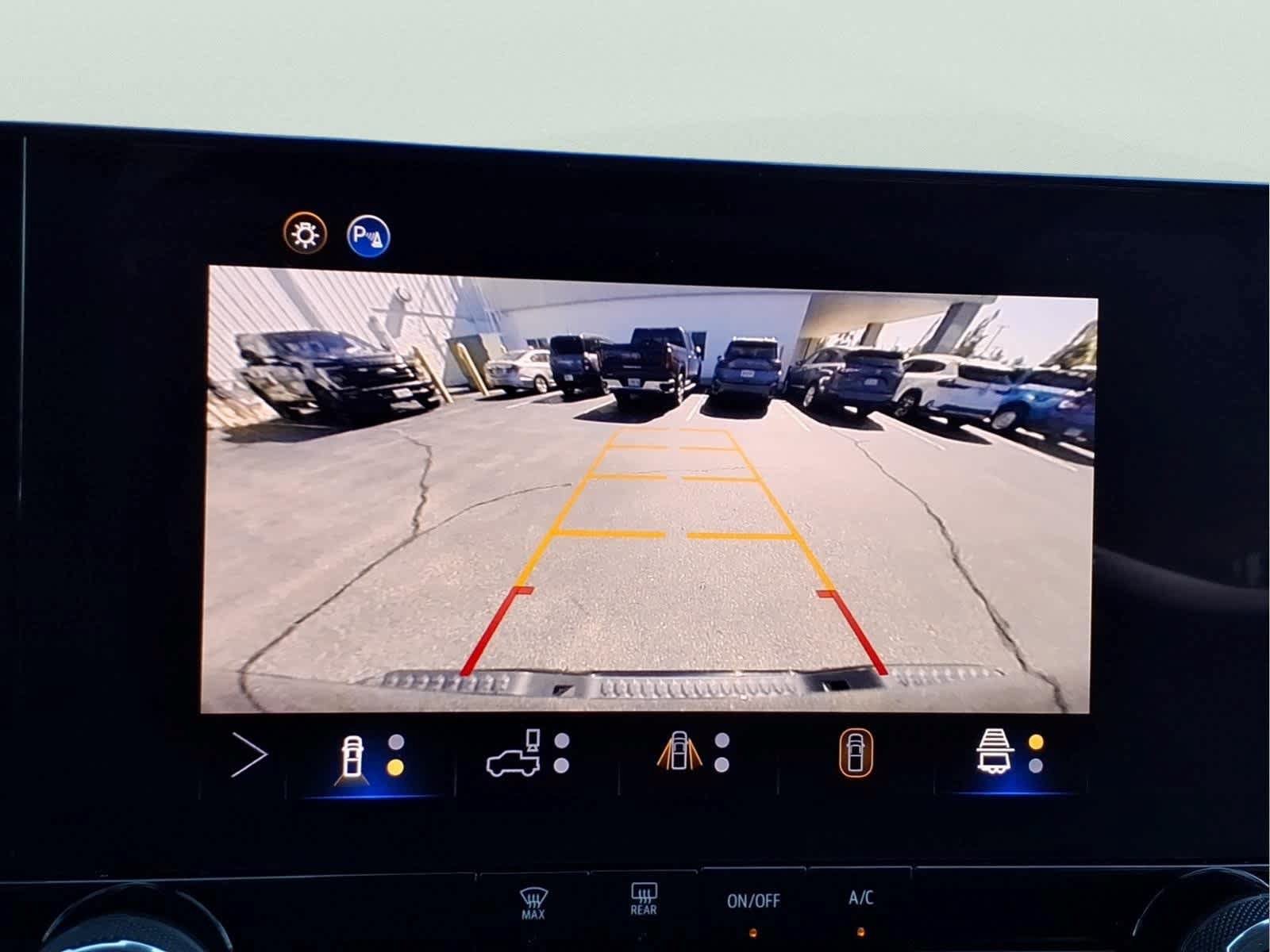 Used 2024 Chevrolet Colorado Trail Boss w/ Technology Package AWD/4WD image 27